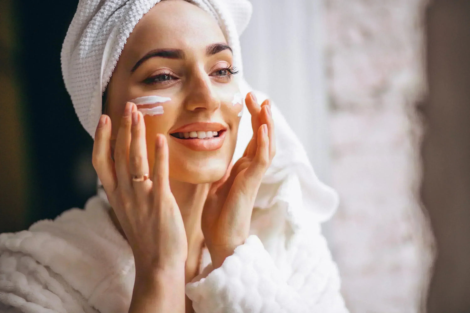 Moisturize Skin Naturally aromatherapy essential oil moisturizer
