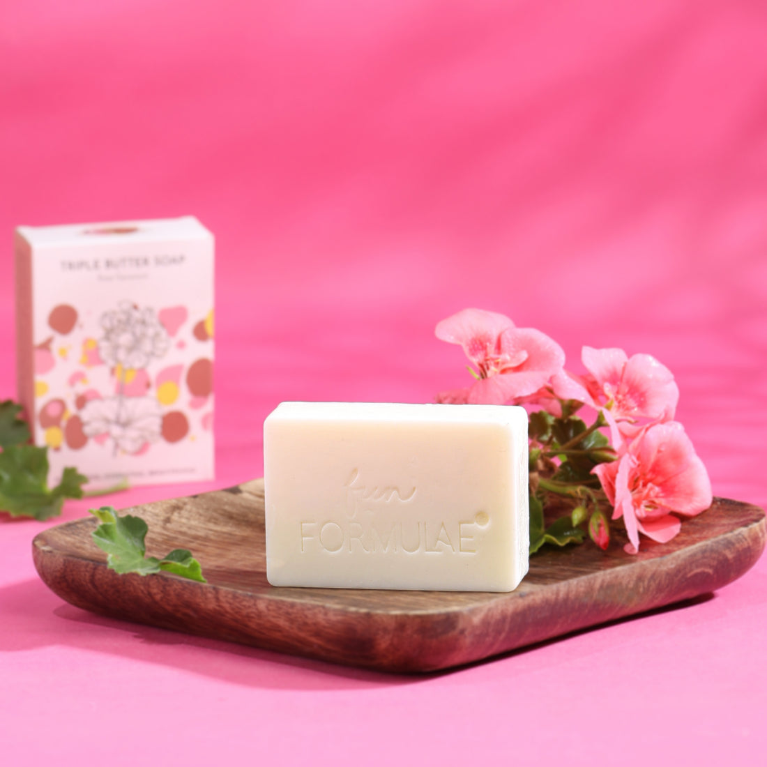 NOURISHING BRIGHTENING TRIPLE BUTTER SOAP with essential oil of Rose Geranium